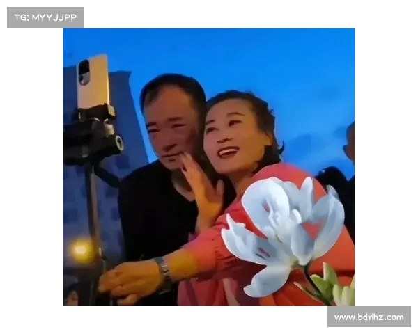 网红“夹包哥”被杀真相曝光:因破坏他人家庭遭女方丈夫捅死(夹哥是什么意思) 网红“夹包哥”被杀真相曝光:因破坏他人家庭遭女方丈夫捅死(夹哥是什么意思)